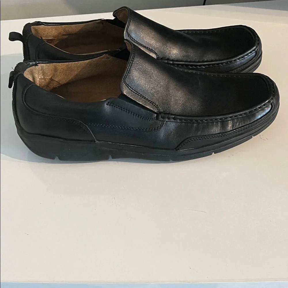 Florsheim Men's Black Slip-On Loafers Size 10.5 Design‎ for comfort. Like New.